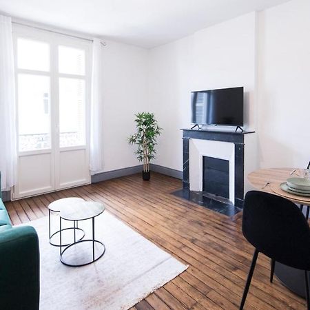 Appartement Avec Balcon A 250 M De La Gare, Hyper Centre Tours Luaran gambar