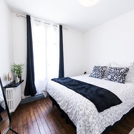 Appartement Avec Balcon A 250 M De La Gare, Hyper Centre Tours Luaran gambar