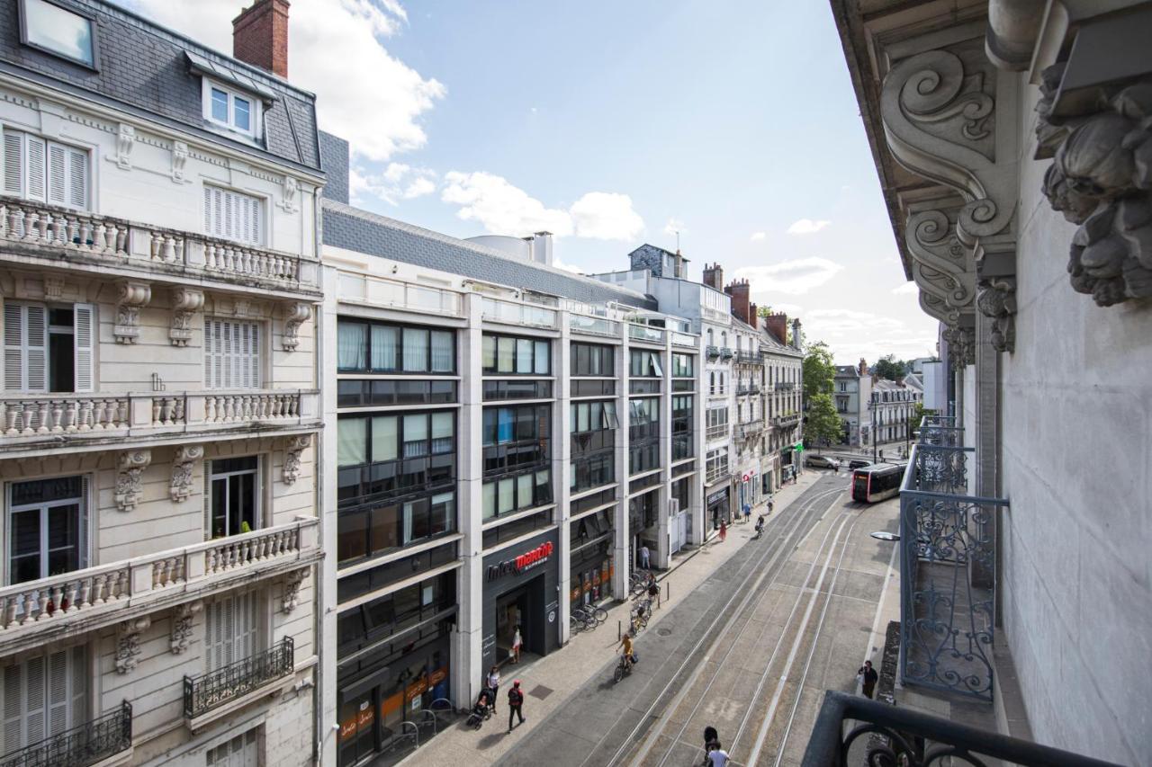 Appartement Avec Balcon A 250 M De La Gare, Hyper Centre Tours Luaran gambar